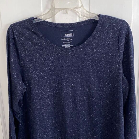 🔥3/$20🔥 Sonoma long sleeve sparkly tee size M - Picture 2 of 7